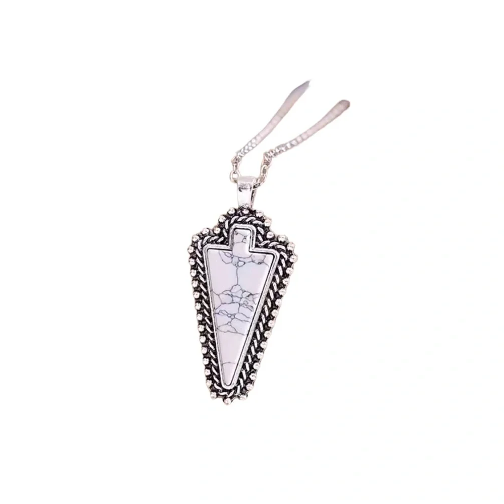 Silver Plated Pendant Necklace with Arrow Head
